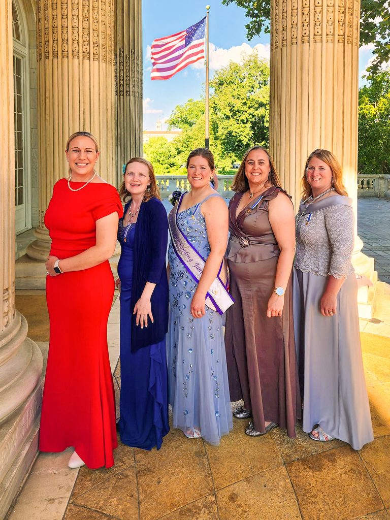 DAR Members and guests attending an Eau Claire DAR Chapter awards banquet